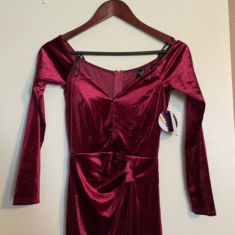 Windsor Burgundy Formal Dress
